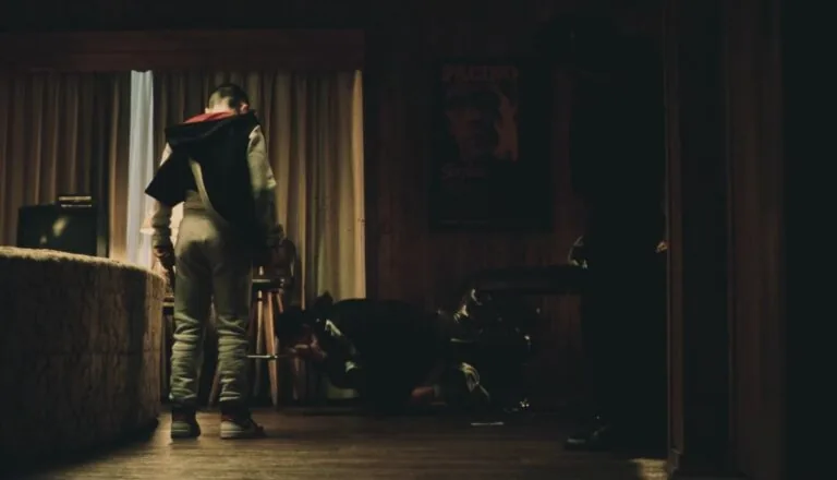 Картинка к «2 сезон 1 серия»