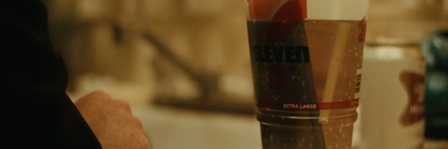 Кадр из 8 серии 2 сезона